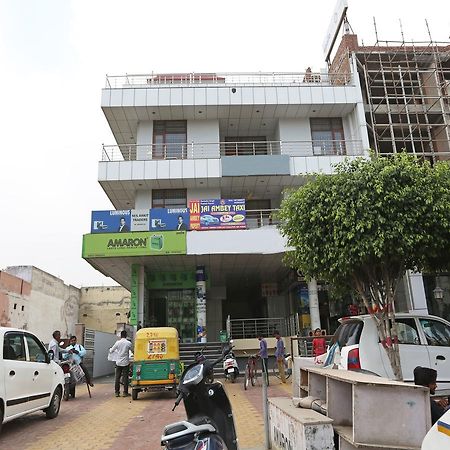 Oyo 8910 Celeste Inn Greater Noida Exterior photo