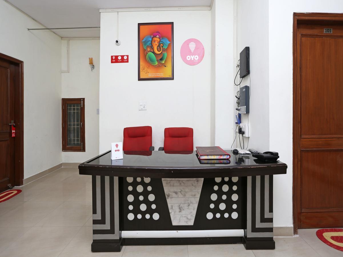 Oyo 8910 Celeste Inn Greater Noida Exterior photo
