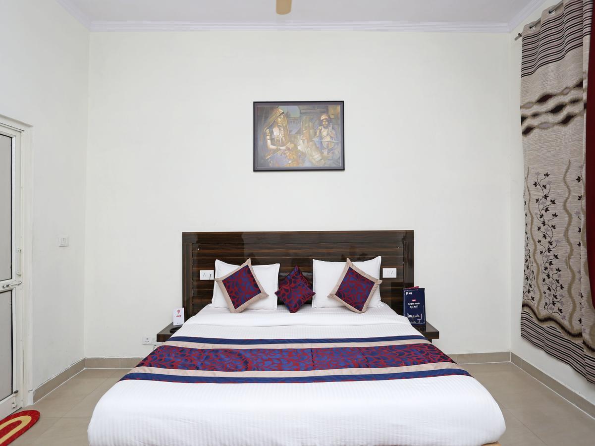 Oyo 8910 Celeste Inn Greater Noida Exterior photo