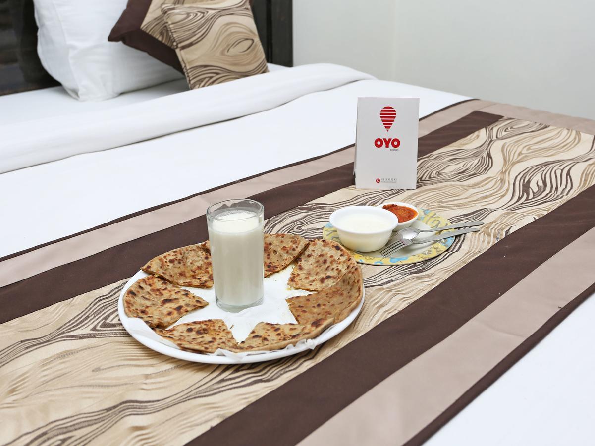 Oyo 8910 Celeste Inn Greater Noida Exterior photo