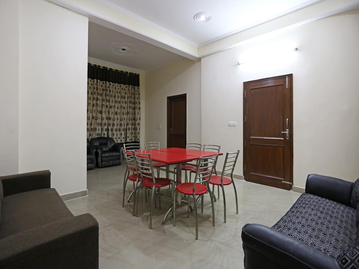 Oyo 8910 Celeste Inn Greater Noida Exterior photo