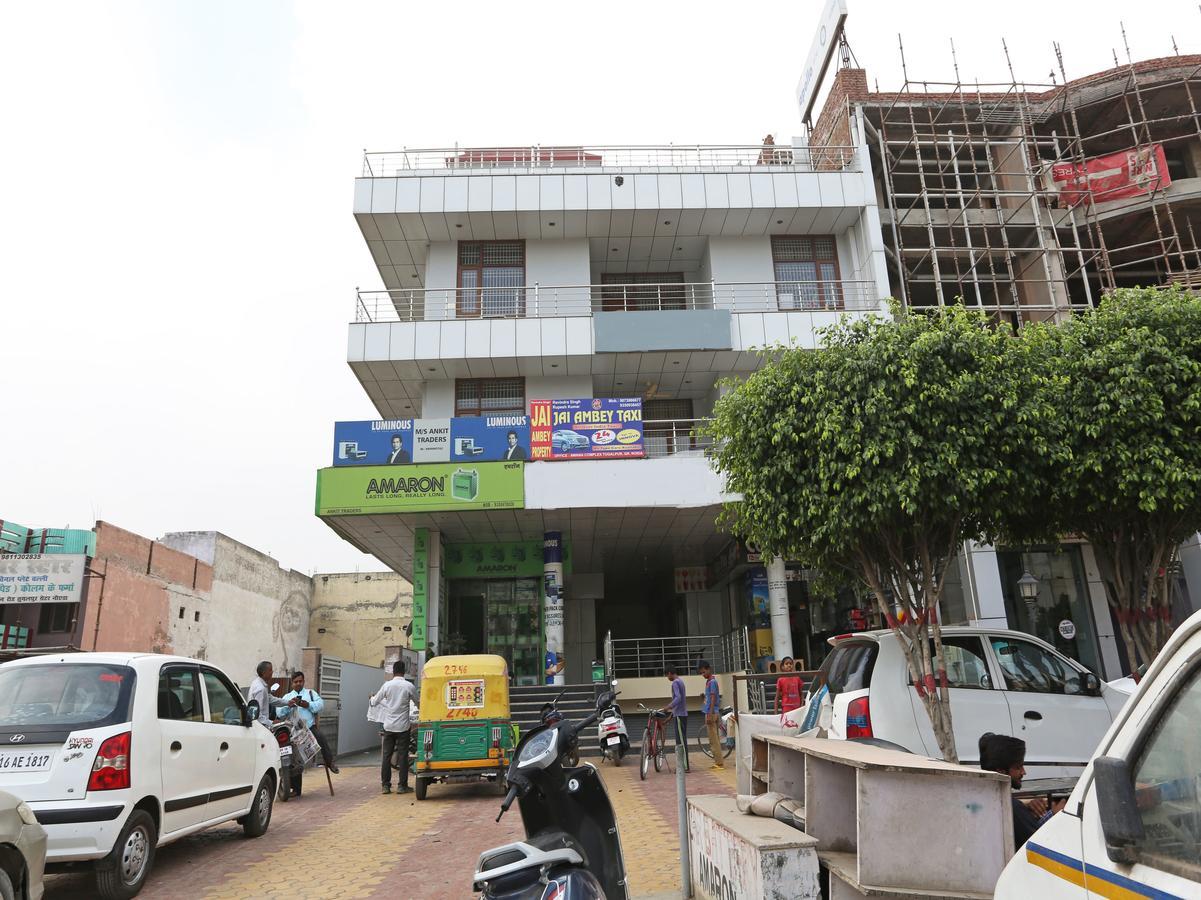 Oyo 8910 Celeste Inn Greater Noida Exterior photo